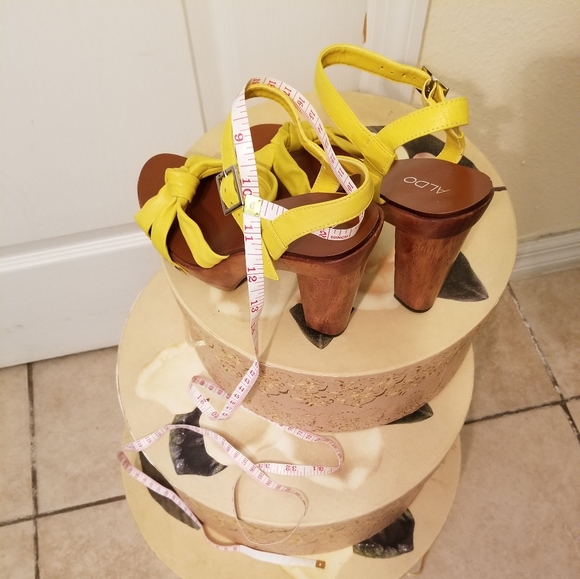 Aldo Wooden Block Heels - Picture 9 of 9